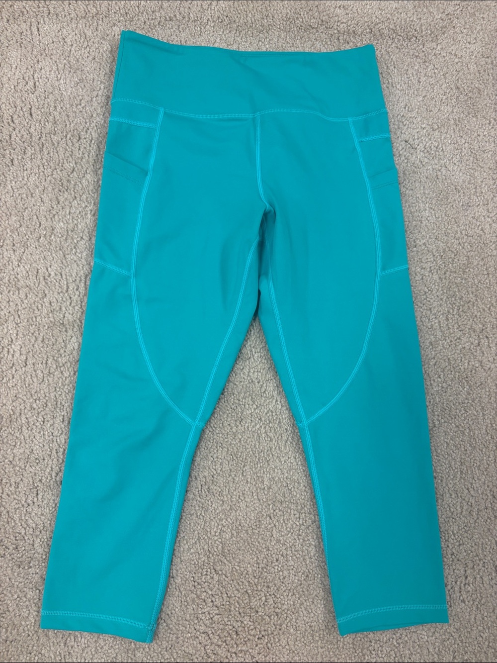 Women’s Turquoise Active Capri Leggings